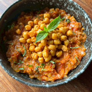 Shakshuka with Roasted Chickpeas and Bread